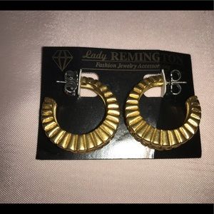 Vintage earrings Ellen Kiam rare pair new